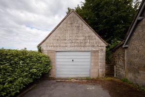Downside_Garage (1)- click for photo gallery